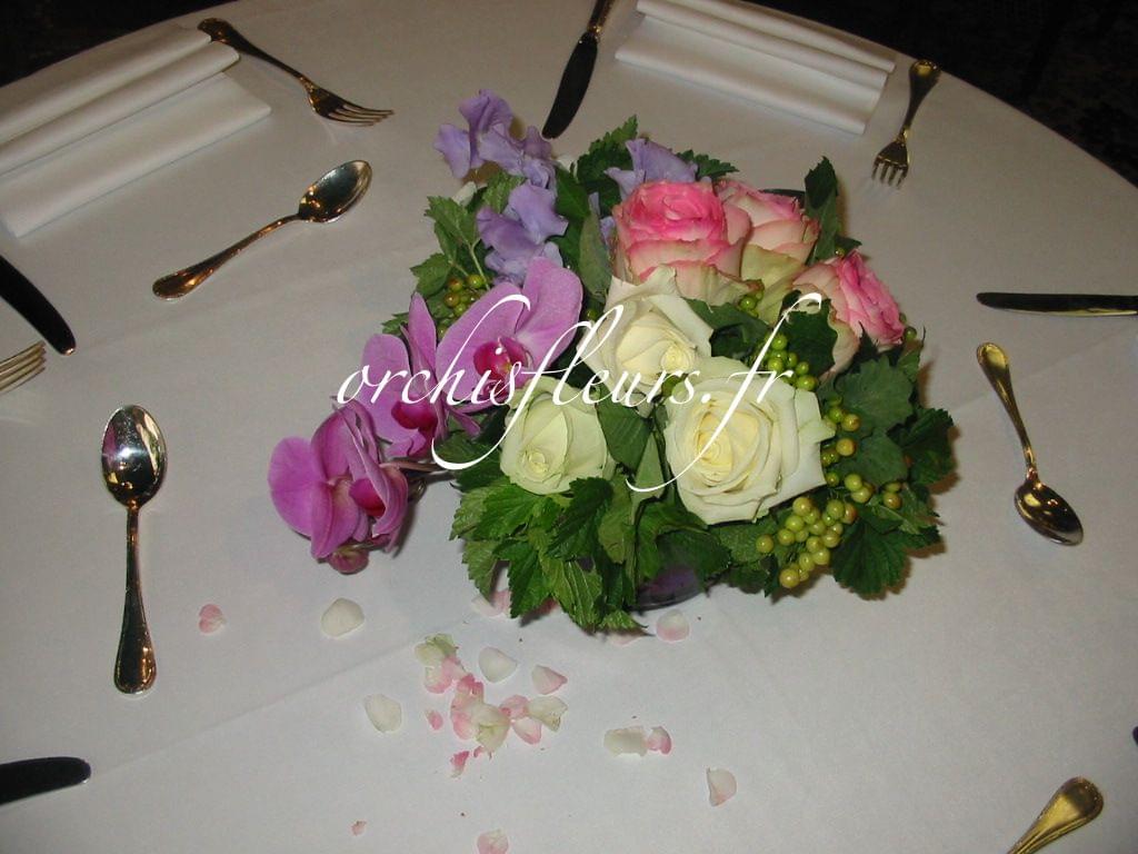 Centre de table rond fleuriste Bois d'Arcy Centre de table rond fleuriste Bois d'Arcy