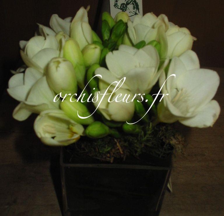 Centre de table rond fleuriste Bois d'Arcy Centre de table rond fleuriste Bois d'Arcy