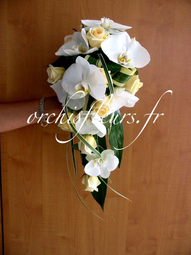 Bouquets demi-chutes fleuriste Bois d'Arcy Bouquets demi-chutes fleuriste Bois d'Arcy